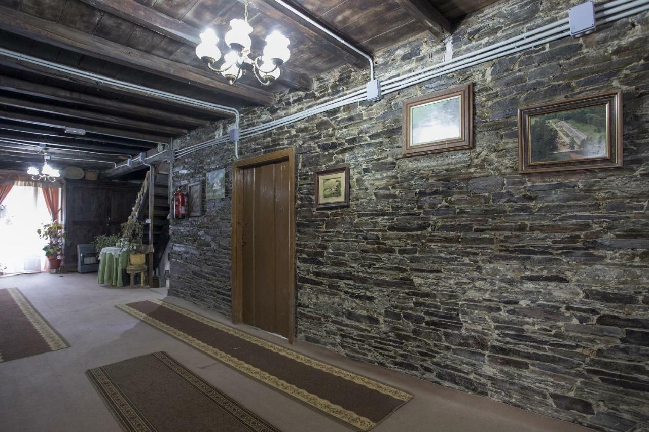 A Fonte Das Bodas Samos Kültér fotó